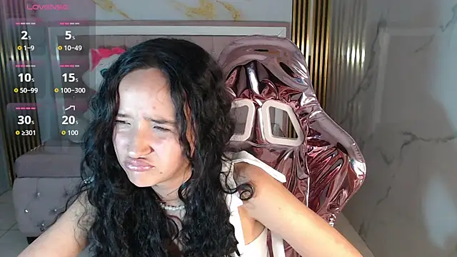 bella_vibess_s webcam