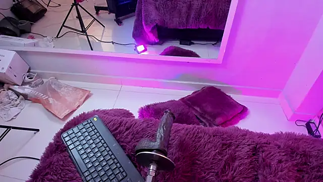 Mia_Valentine_ webcam