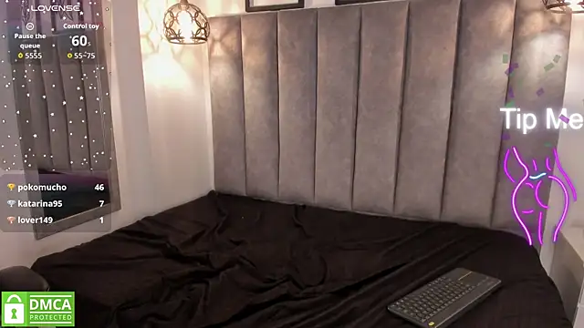 Kiara_velvet__ webcam