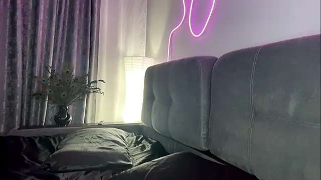 YourLittleElfie webcam