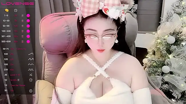 Monica-666888- webcam