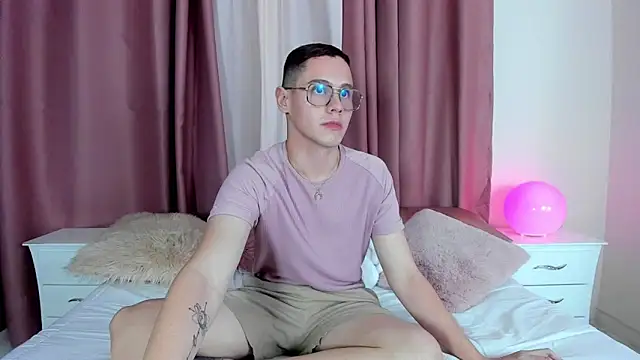 royal_fantasy webcam