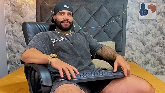 Apolo_rousse1 webcam