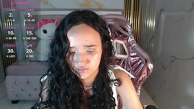 bella_vibess_s webcam