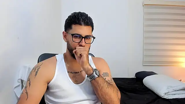 Justyn_Torres webcam