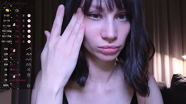 Alice_Wonders webcam