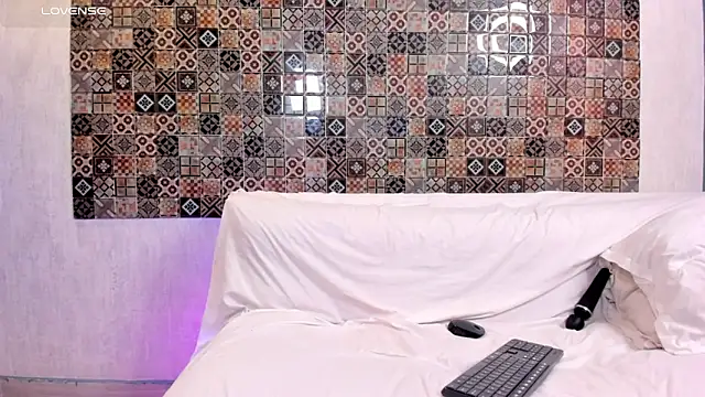 Pamela_Johnsonn webcam