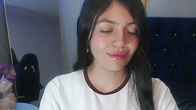 cami_goddess_r webcam