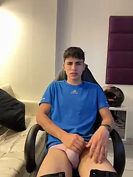 AdrianRinaldi webcam