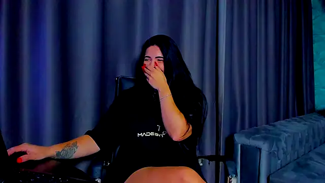 DevashaQueenX webcam