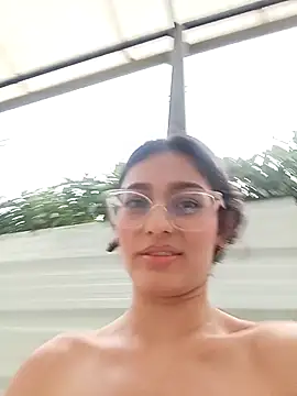 ary-18 (F teen) - squirt fountain