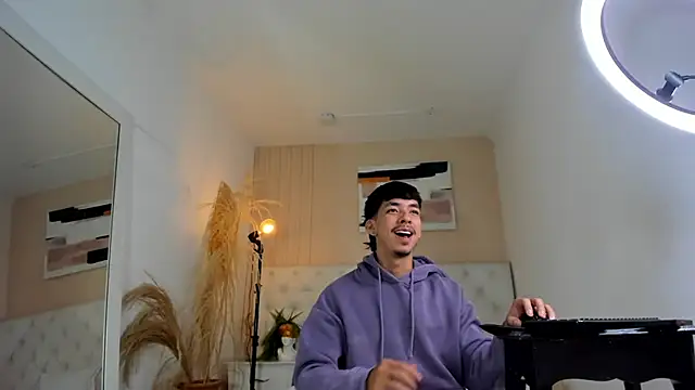 ISAAC_CRYSTON webcam