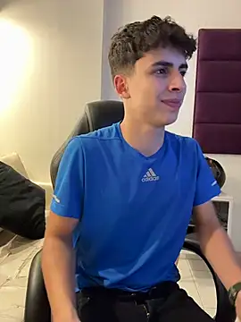 adrianrinaldi (M twink) - full masturbation + show precum