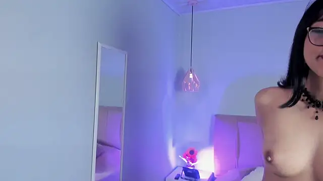 ela_petit (F teen) - full naked for you<3