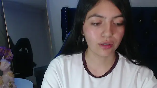 cami_goddess_r webcam