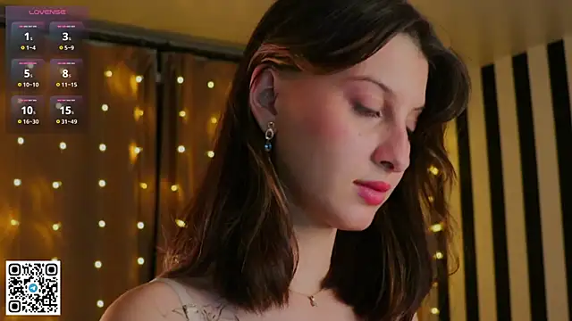 LorinaMaffitt webcam