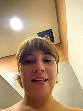 Maggie_Geller webcam