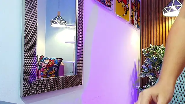 Sharlotte_Milk webcam