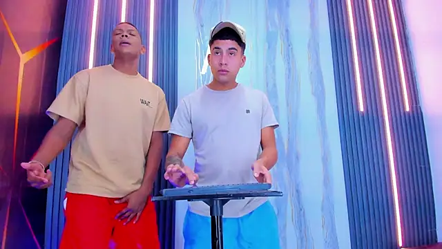 Play_boys_Hot2 webcam