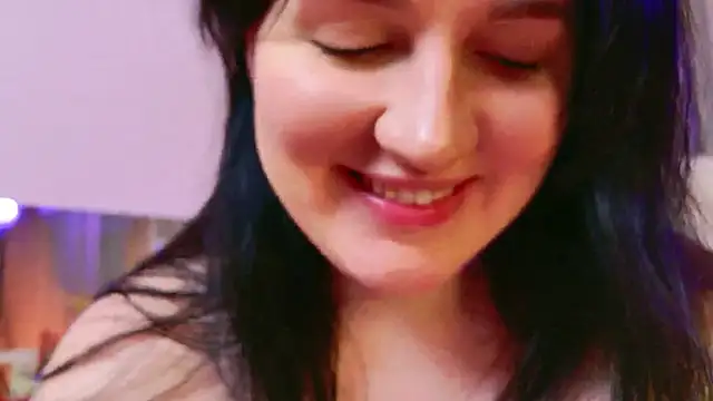 love_me__tonight_ webcam