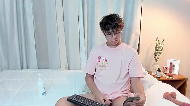 Honeymoon_sariel webcam