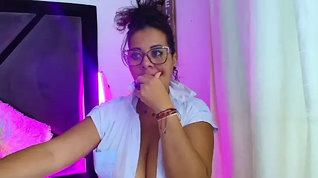 GabrielaDurann webcam