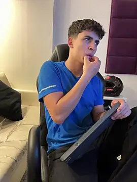 AdrianRinaldi webcam