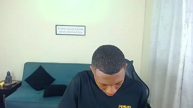 miilo18 - Miilo18's free webcam - UK Sex Cams