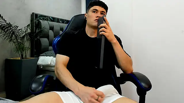 roan_birkin - Roan_birkin's free webcam - UK Sex Cams