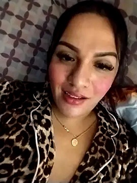 Yourbabyshane webcam