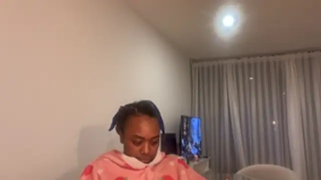 ChocolateCakeQueen webcam