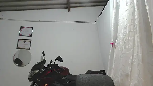 mia_donatto369 webcam