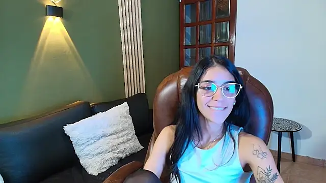 DanielaMonroe webcam