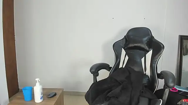 natasha_steele webcam