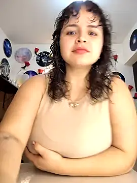 SeleneLuminari8 webcam