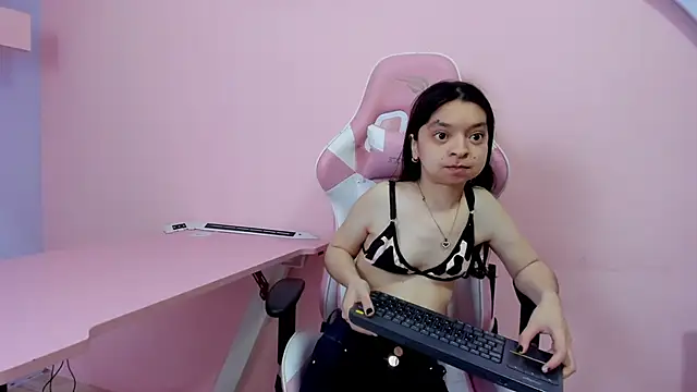 CharlotteMuller webcam