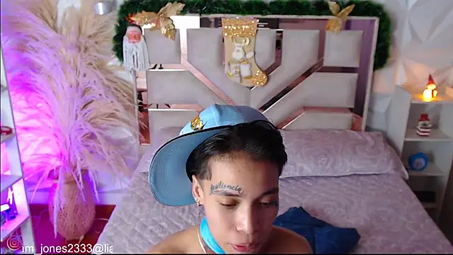 Jonesliam23 webcam