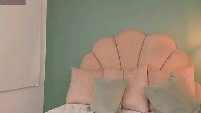 hannah_miltonn webcam