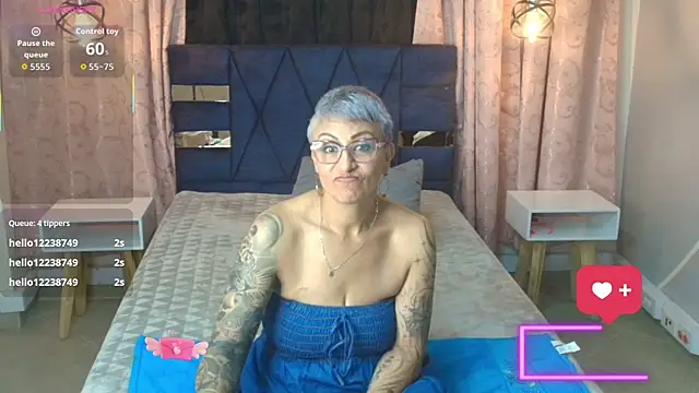 Charlotte__Gray webcam