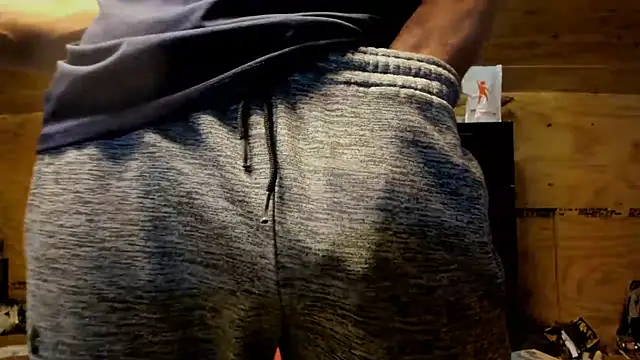 kenny_kyle (Ask my age) - naked 5 mins