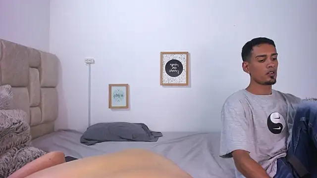 Latin_Pleasures webcam