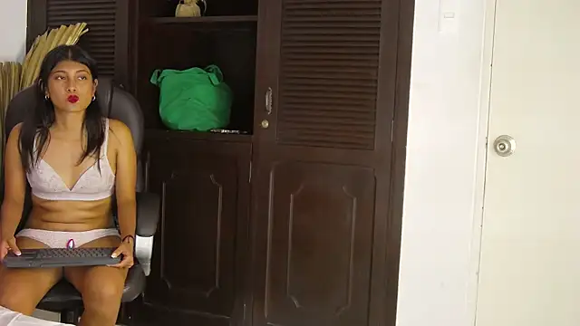 YeseniaRodriguez3 webcam