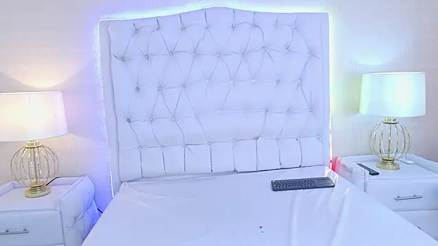 ViolettFrosst webcam