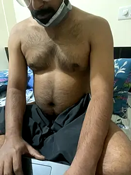 Straight_man_realmeet_now webcam