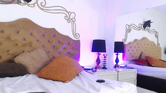 Adara_Ferrara webcam