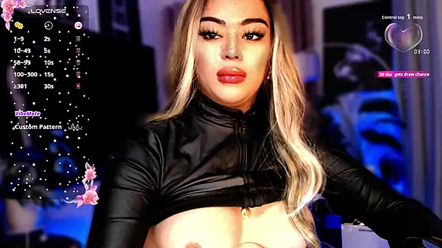 ThanyaKambridge_ webcam