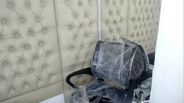 JessicaHott01 webcam