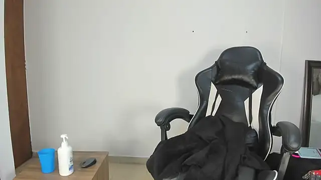 natasha_steele webcam