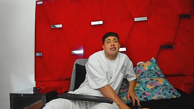 Emmaanddarling webcam