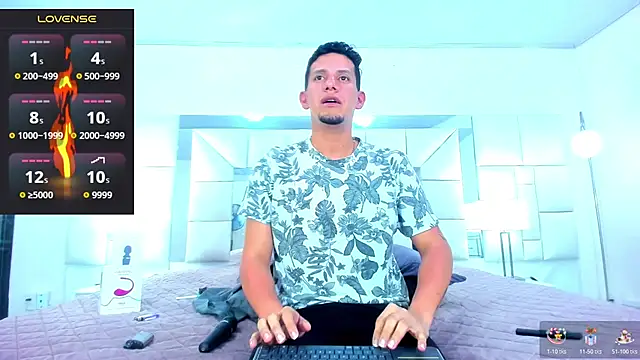 Sebastian_Smith__ webcam